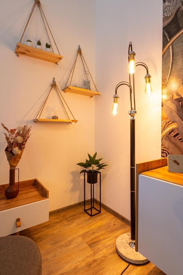 Stylish Modern Apartment Next To New York Cafe Budapest Ngoại thất bức ảnh